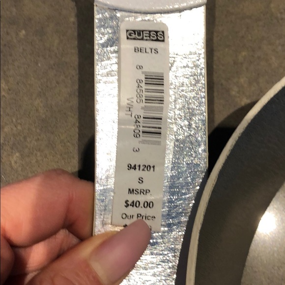 Guess belt - Picture 3 of 3